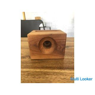 Wooden iPhone speaker walnut